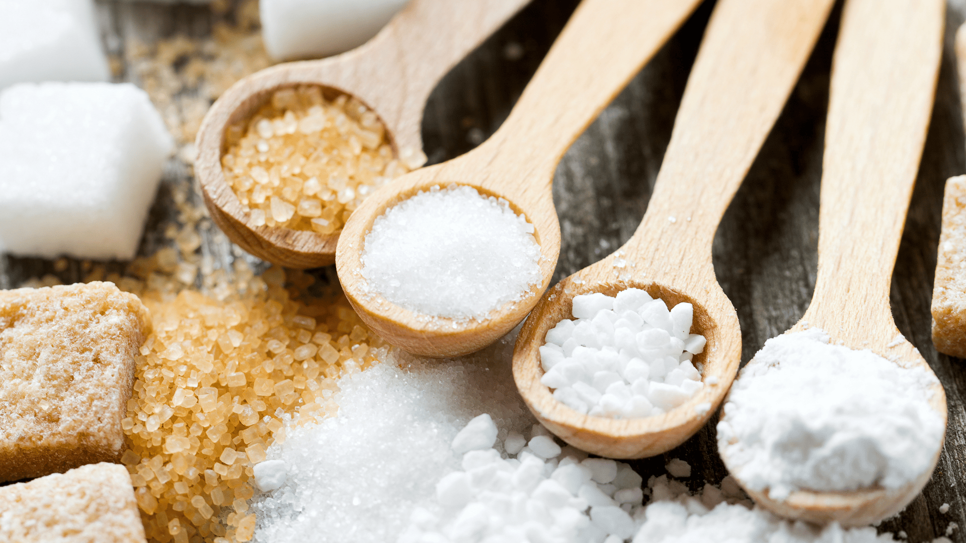 מה ההבדל בין סוכר פירות לסוכר לבן כל מה שחשוב לדעת